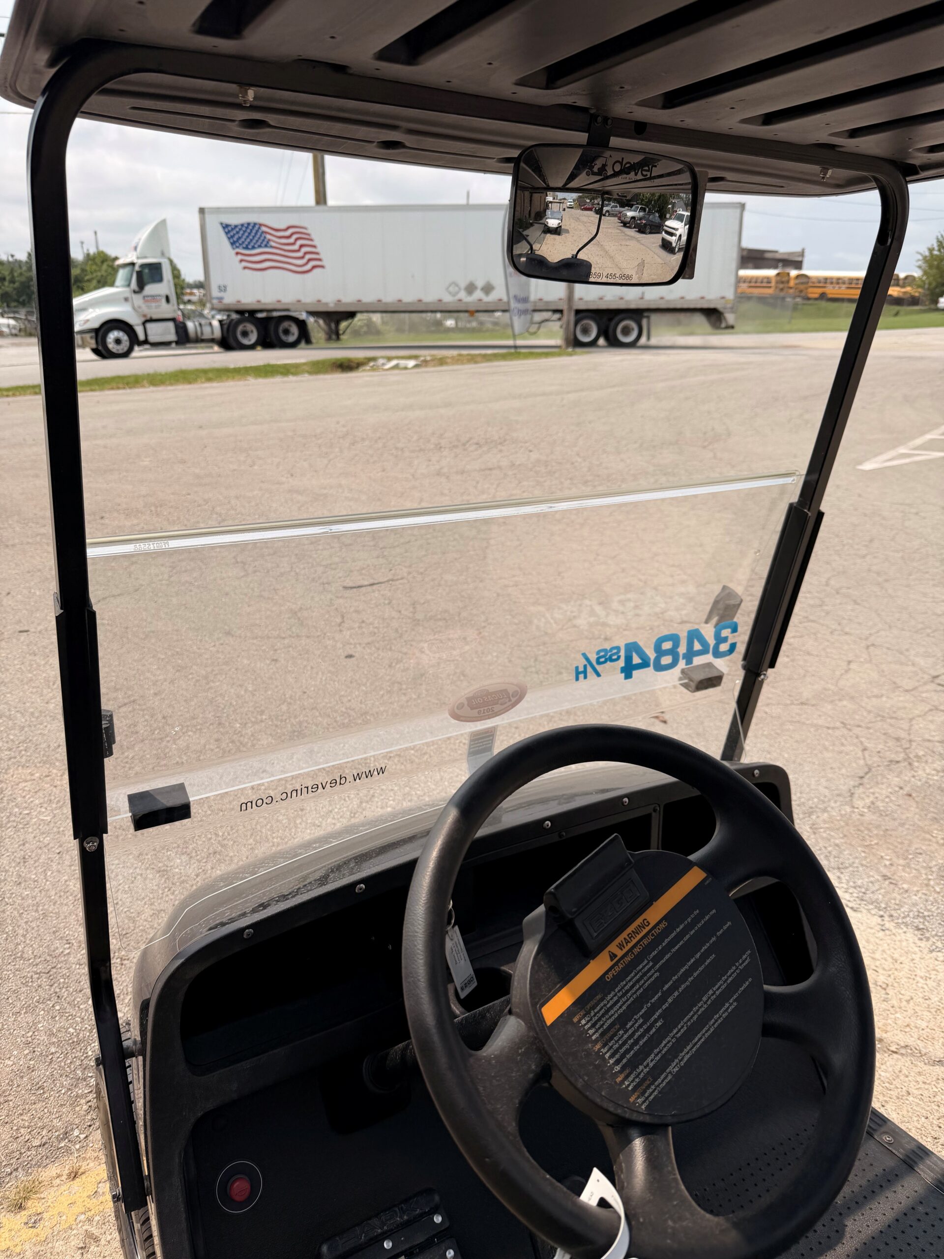 2018 EZGO Valor photo 3