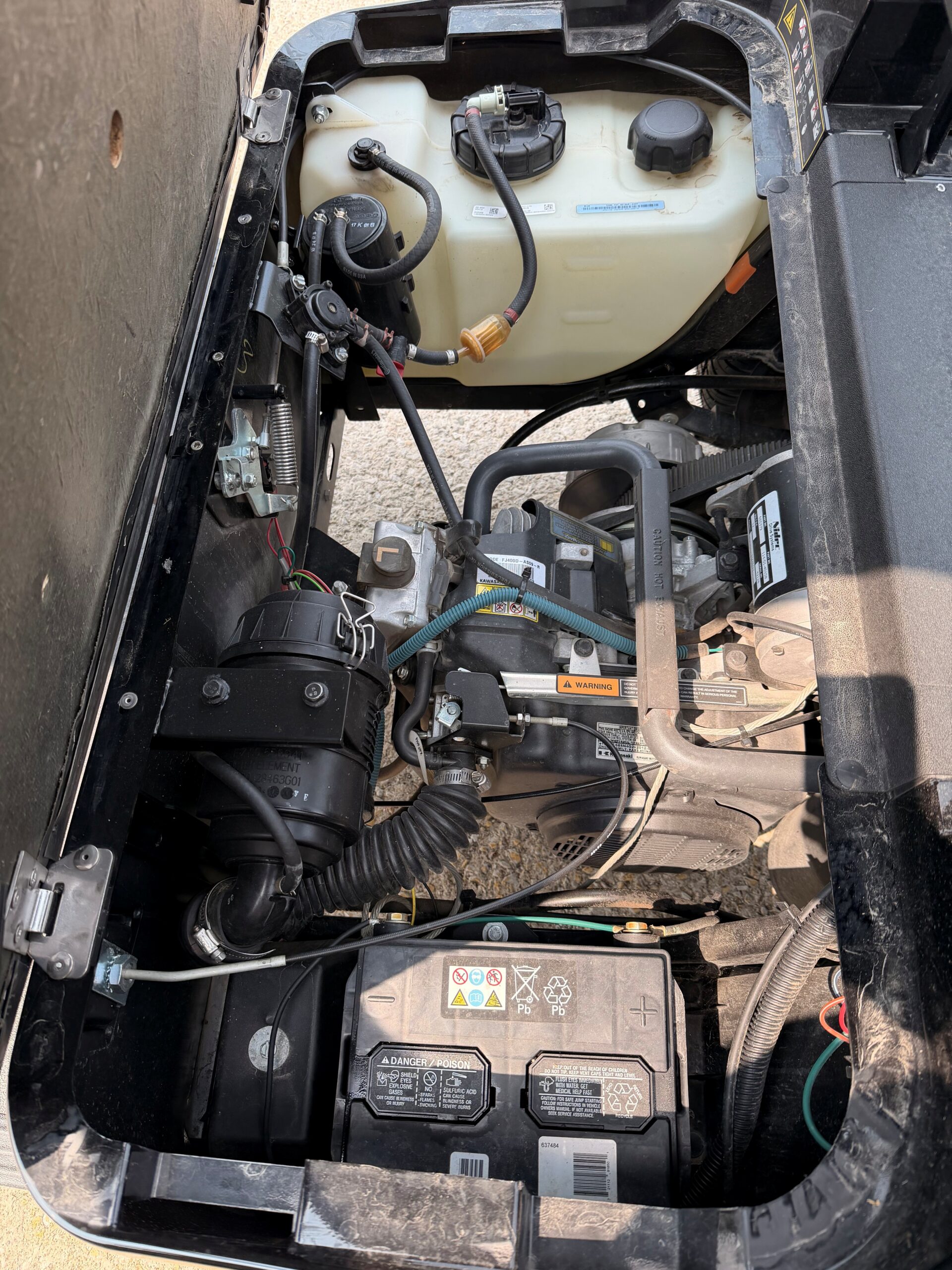 2018 EZGO Valor photo 5