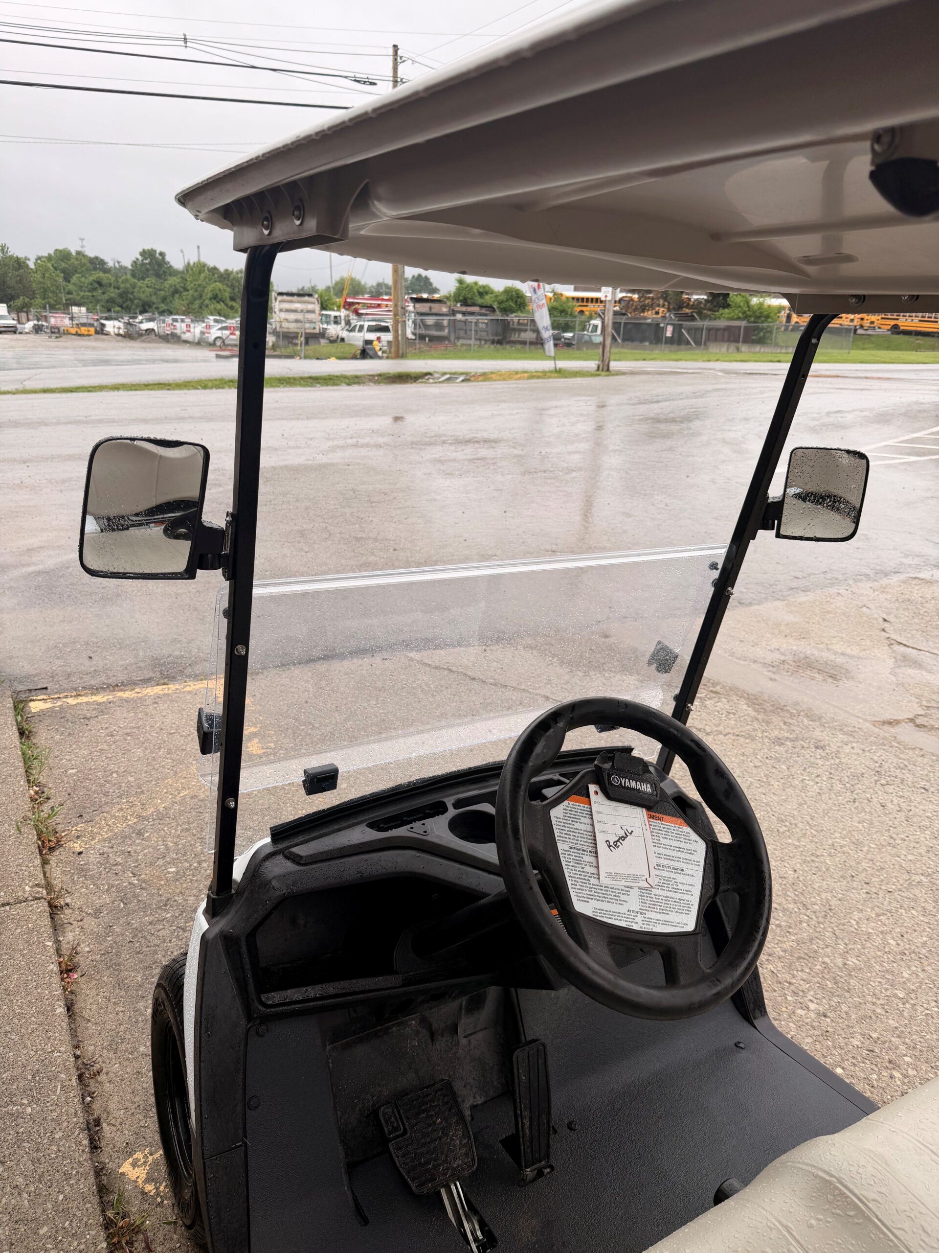 2021 Yamaha Drive2 EFI Quietech White 4-passenger - Image 2