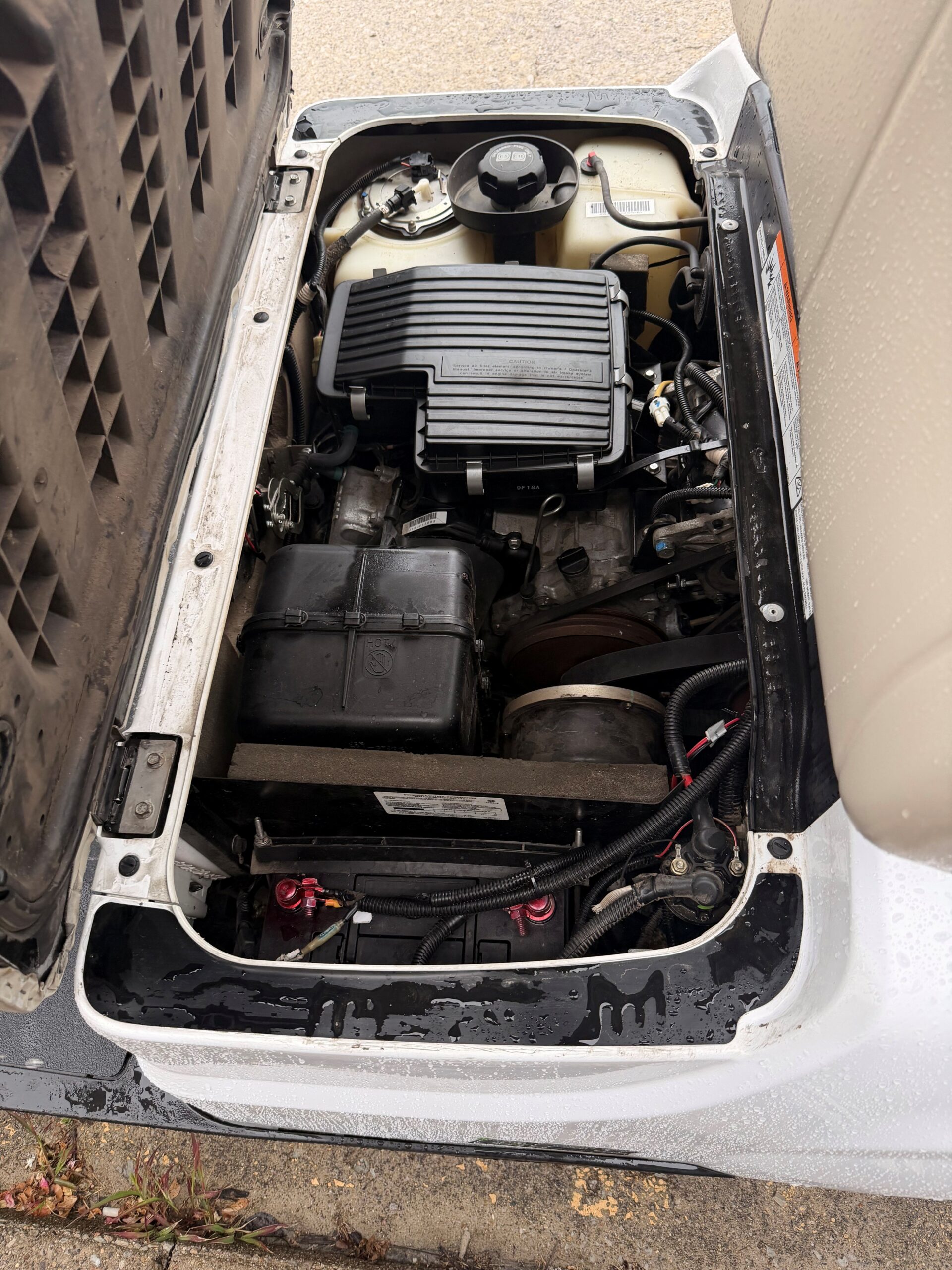 2021 Yamaha Drive2 EFI Quietech White 4-passenger - Image 6