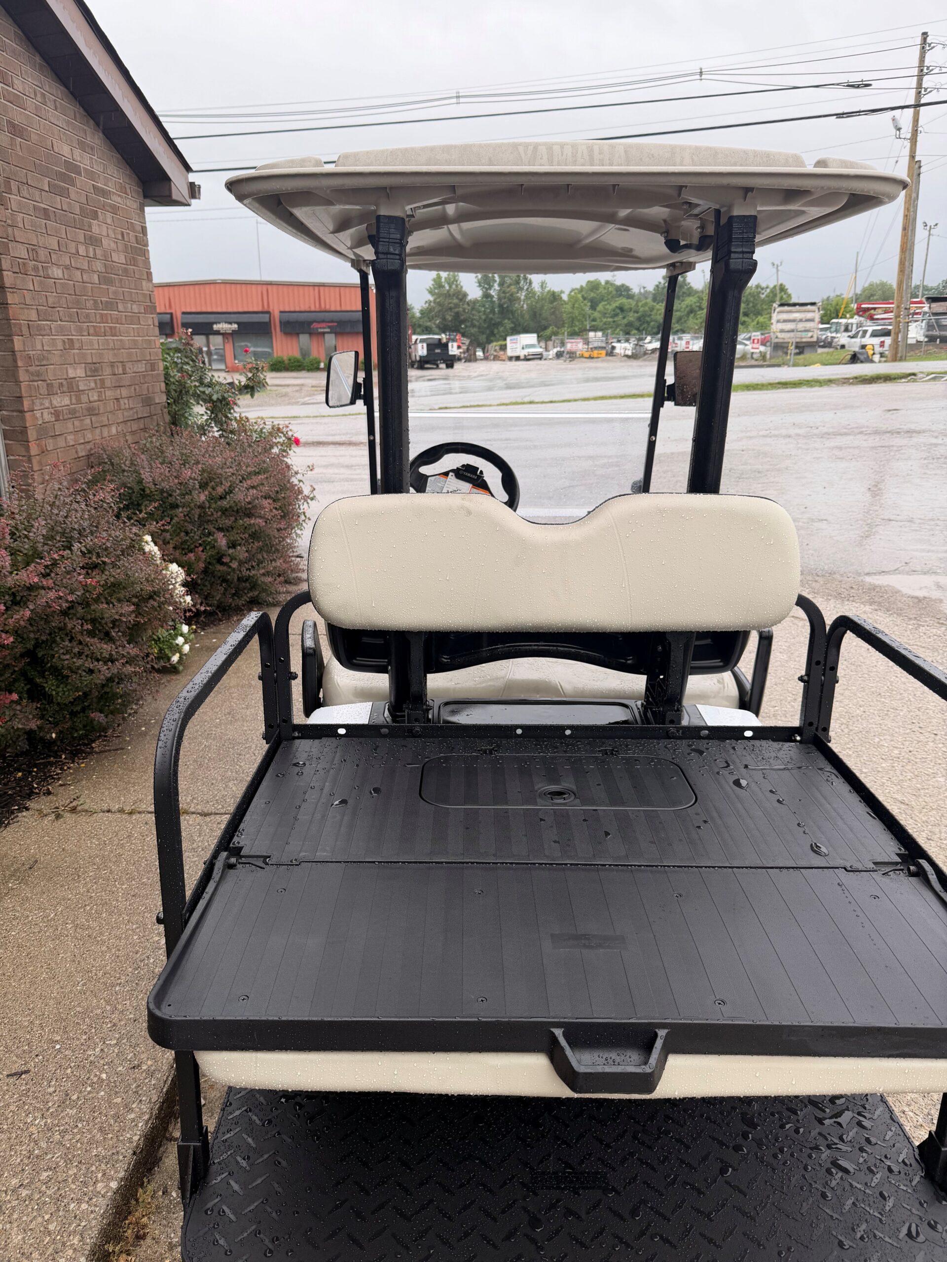 2021 Yamaha Drive2 EFI Quietech White 4-passenger - Image 4