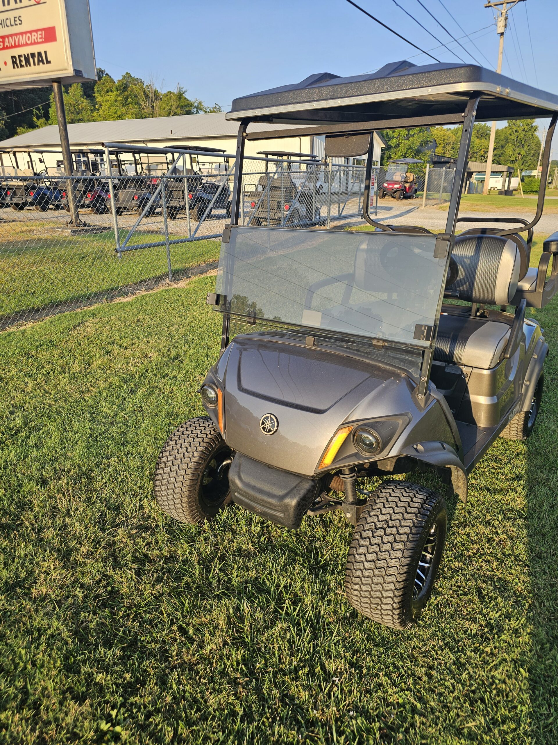 2018 Yamaha Drive2 PTV EFI Quiet-Tech Carbon Metallic 4 Passenger - Image 3